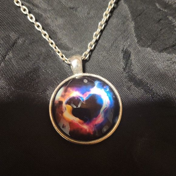 Eternal Flame Fiery Heart Cabochan Necklace - Picture 3 of 11
